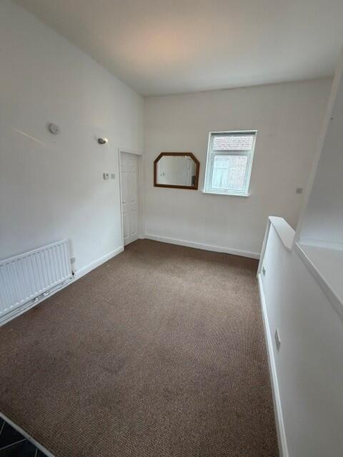 Apartment in North Tyneside, North East - View 3
