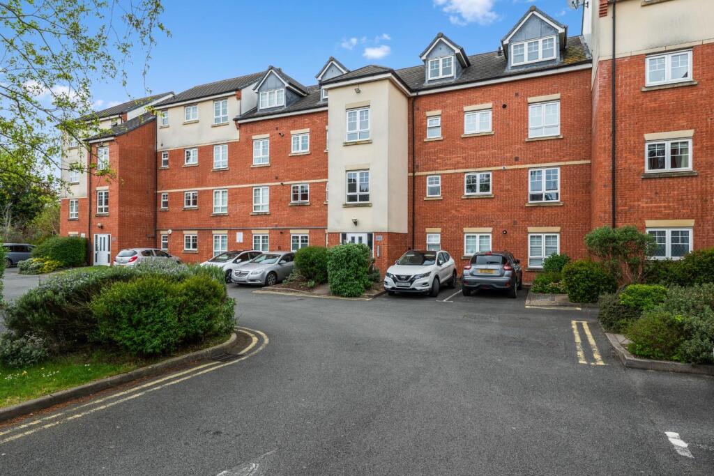 Main image of property: Turberville Place, Warwick