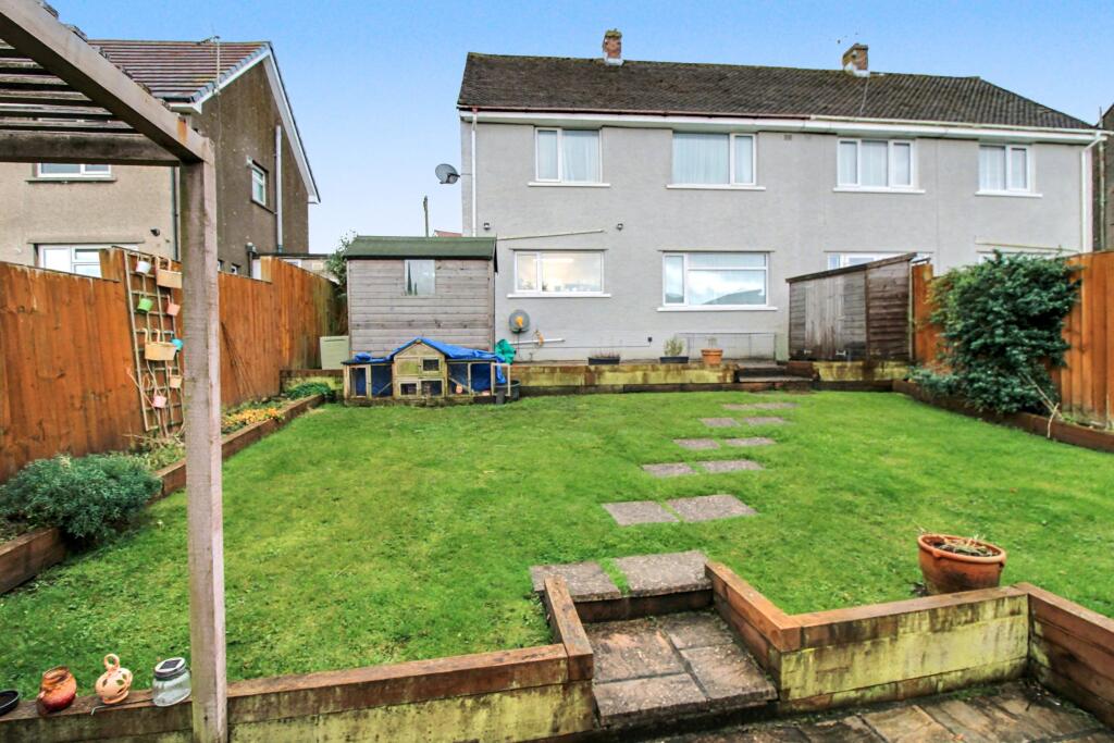 Heol Castell, Cefn Cribwr, CF32 0BH photo 2