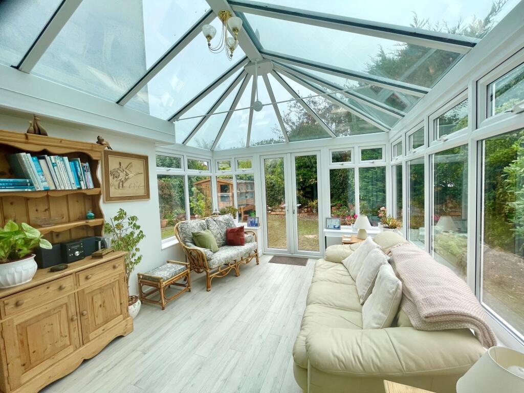 House in Southend-on-Sea - View 2
