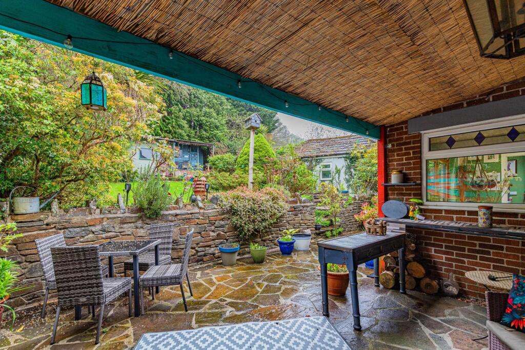 House in Hengoed, Ystrad Mynach, Gelligaer - View 5