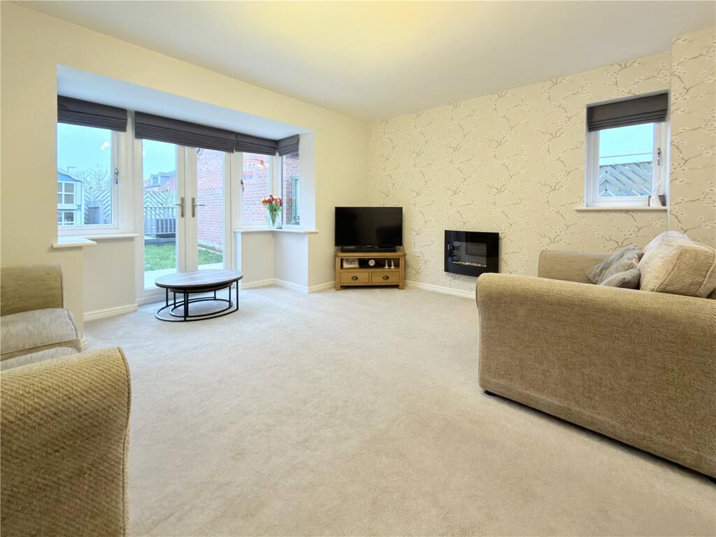 Almond Croft, Wombwell, Barnsley, S73 photo 2