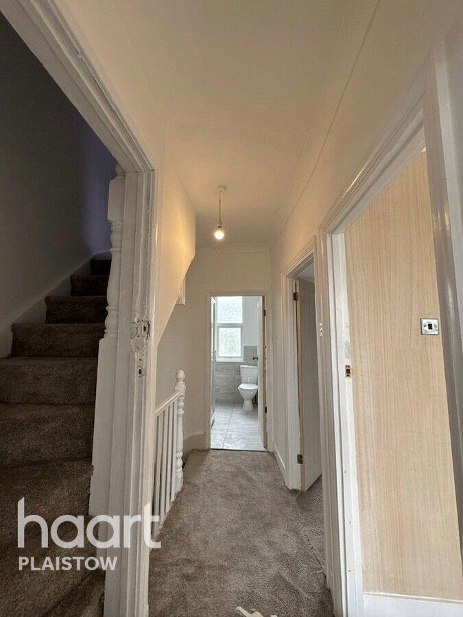Cumberland Road, London - View 4