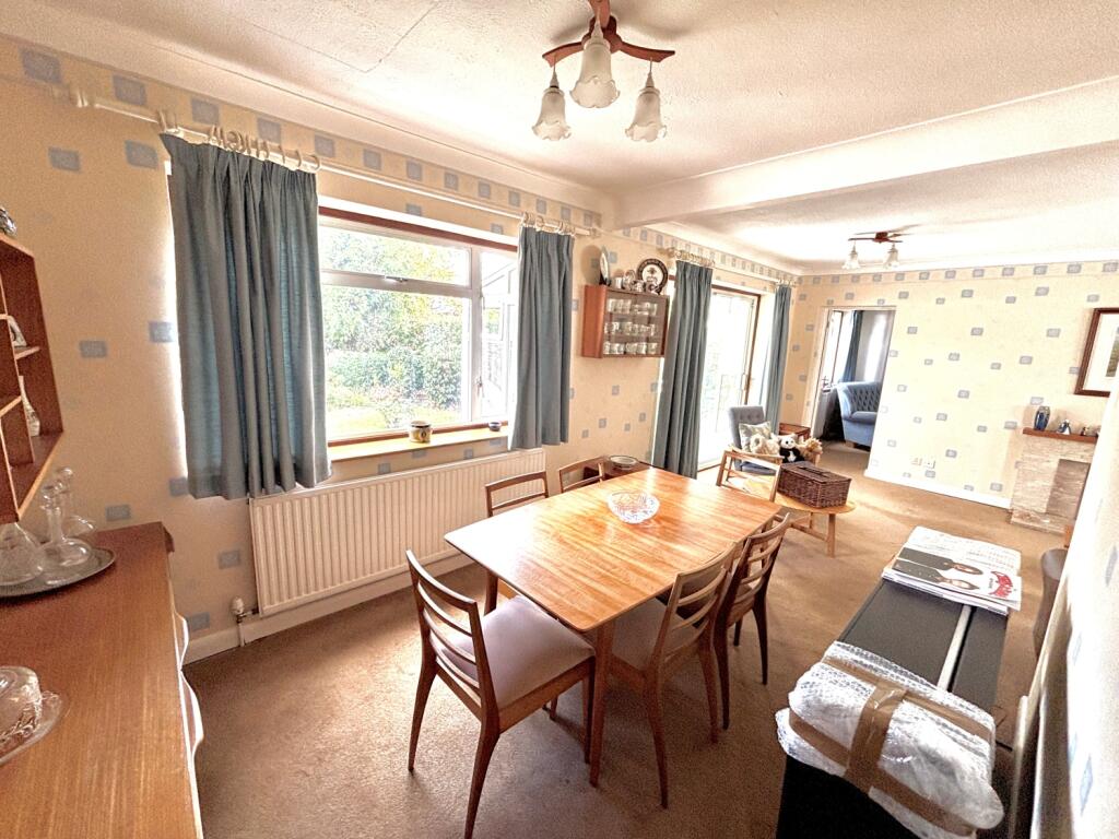 Alderside Walk, Englefield Green, Egham, Surrey, TW20 photo 4
