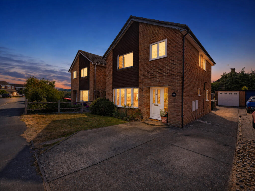 Main image of property: Ref: SB - Poynes Road, Horley, RH6 8LT