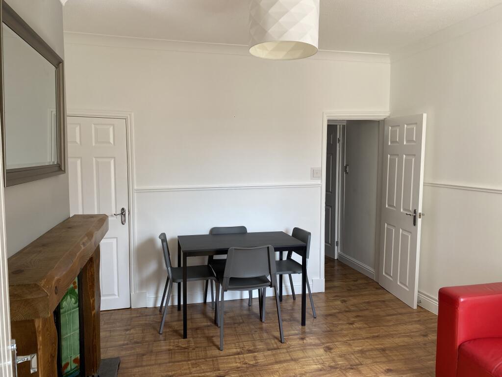 House in Lincoln - View 4
