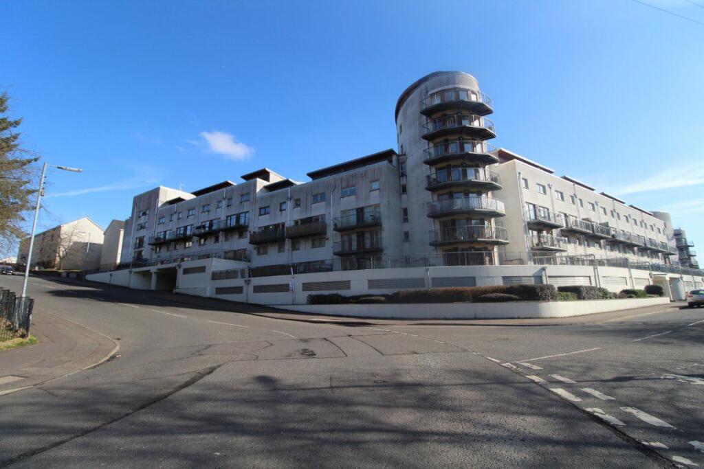Main image of property: Lochburn Gate, Glasgow