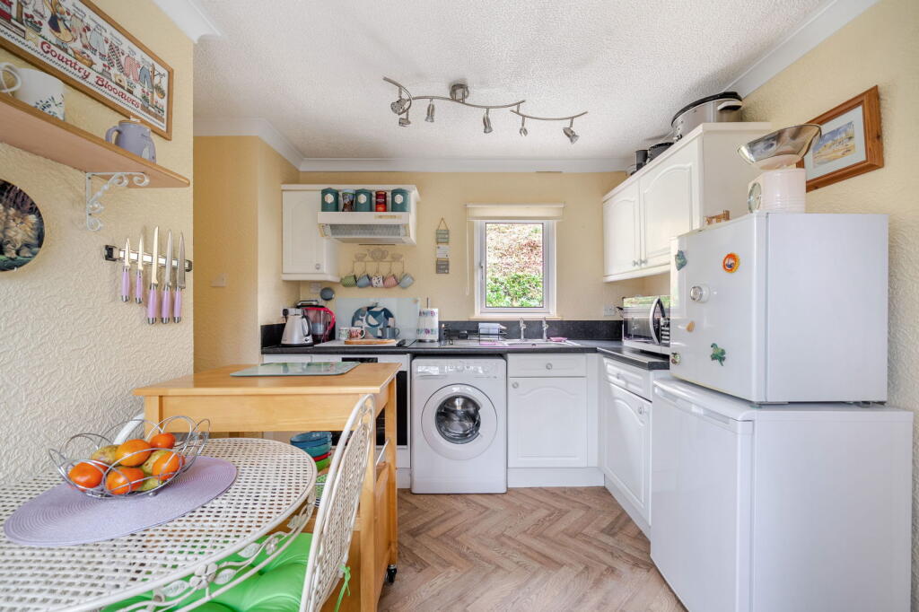 Cosawes Park, Perranarworthal, Truro, Cornwall, TR3 7QT photo 4