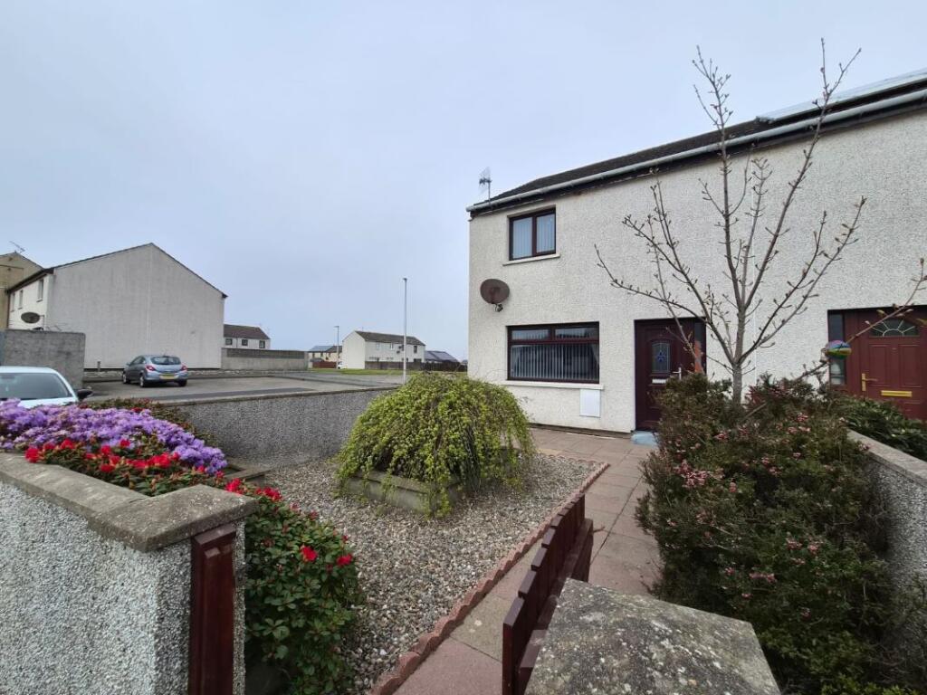 61 Lochside Road, Peterhead, Aberdeenshire, AB42 2FL