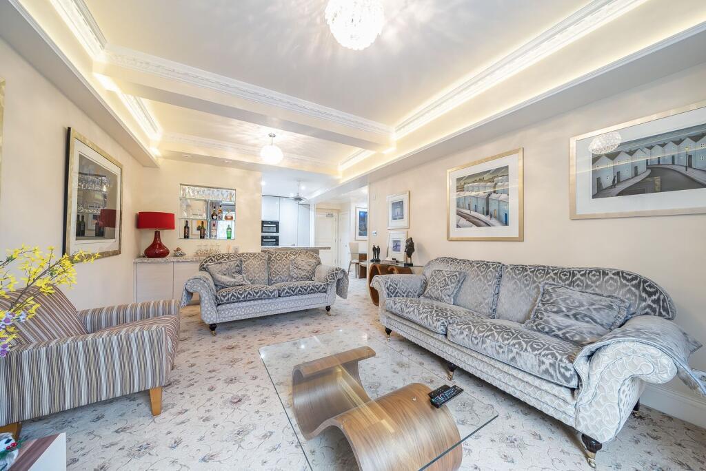 Apartment in London - More