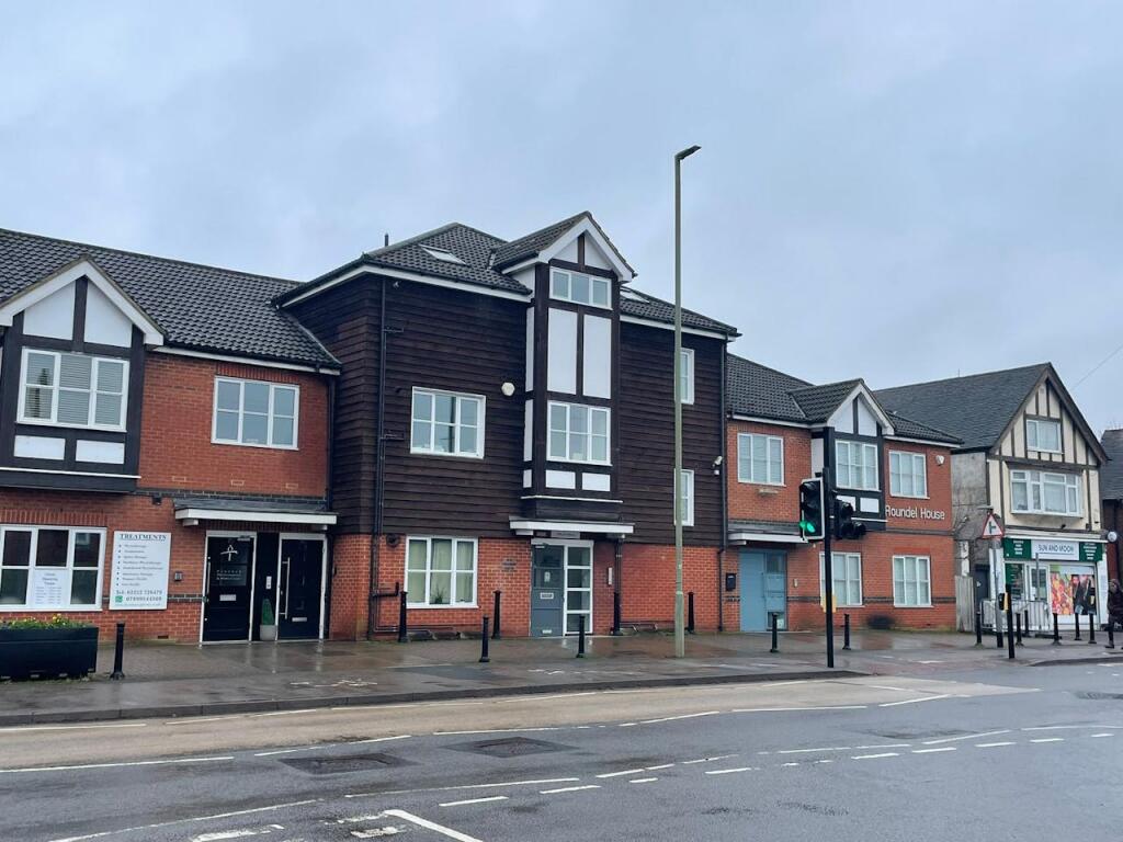 Main image of property: Firlex House, Firgrove Hill, Farnham, GU9 8LQ