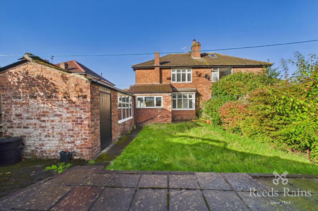 Windsor Avenue, Heaton Moor, Stockport, Greater Manchester, SK4 photo 4