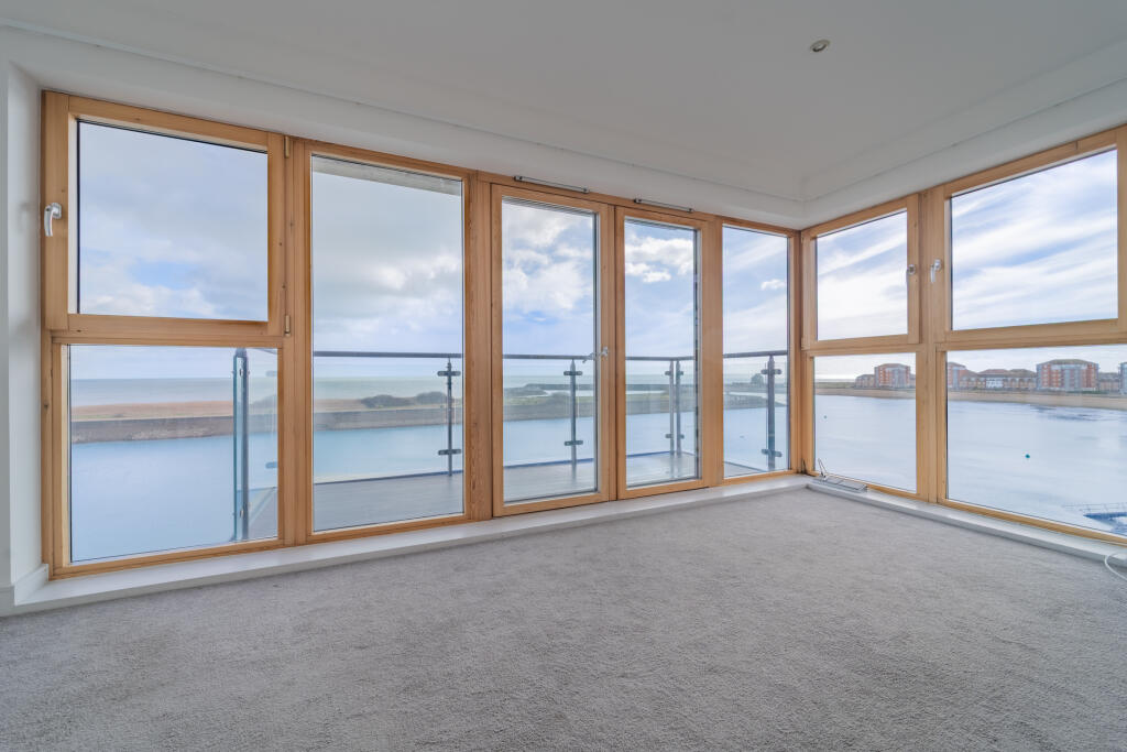 Apartment in Brighton - View 5