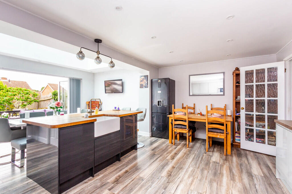 Ashridge Close, Rushden - View 5
