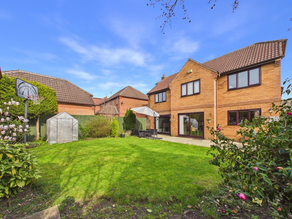 5-bed detached on Morley Road, Oakwood, £550,000