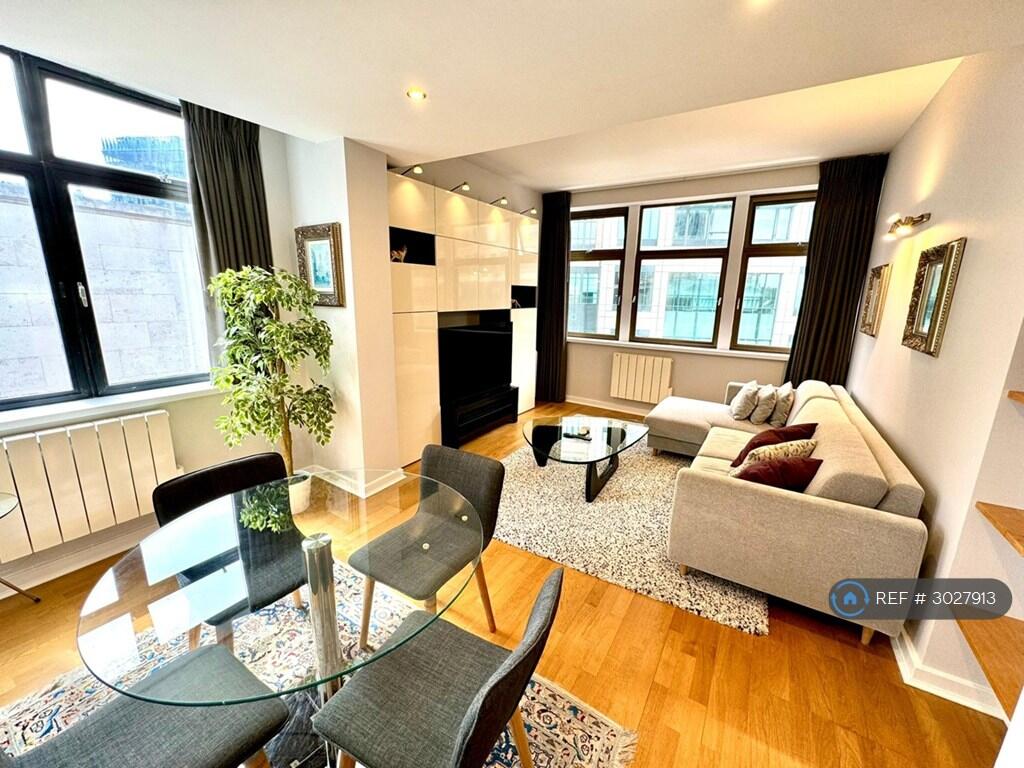Main image of property: Bishopsgate, London, EC2M