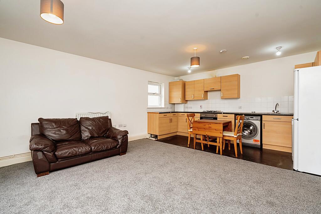 Apartment in London - View 3