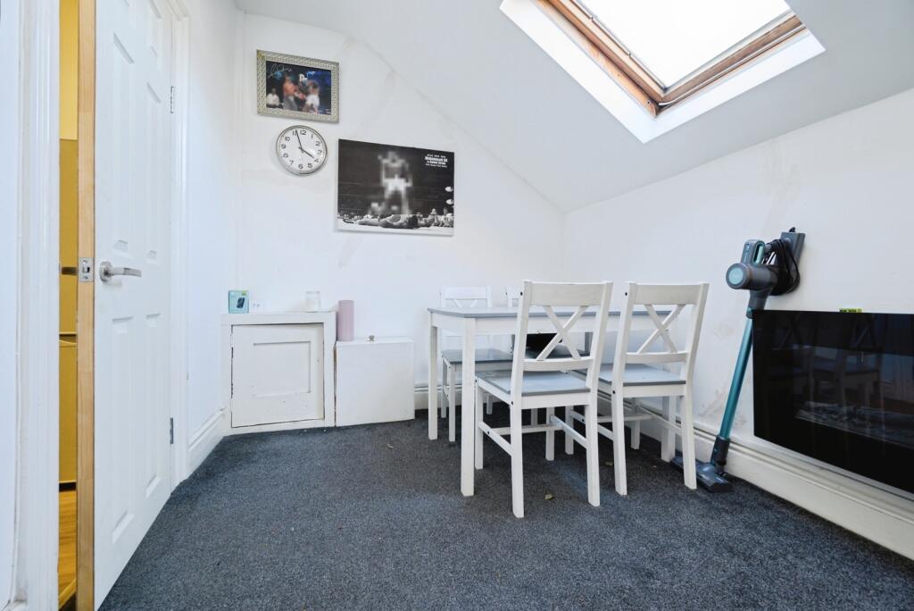 Apartment in Portsmouth - View 5