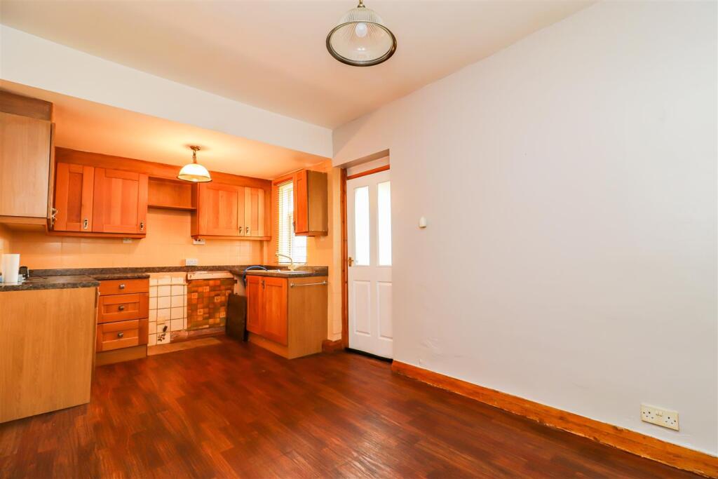 House in Kirklees, West Yorkshire - View 3
