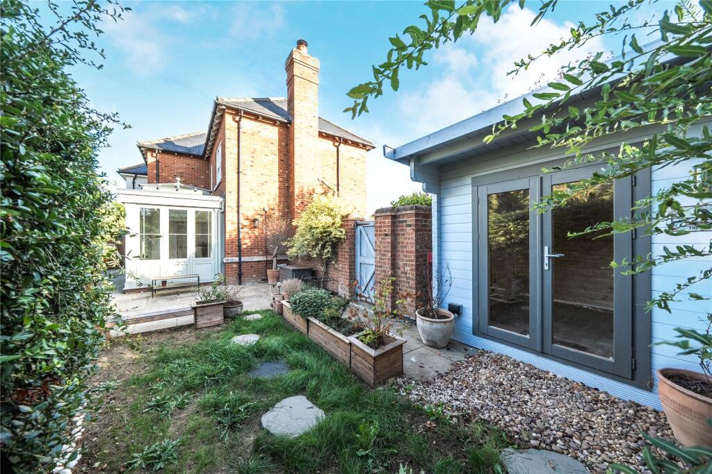 House in Guildford, Ripley - View 3