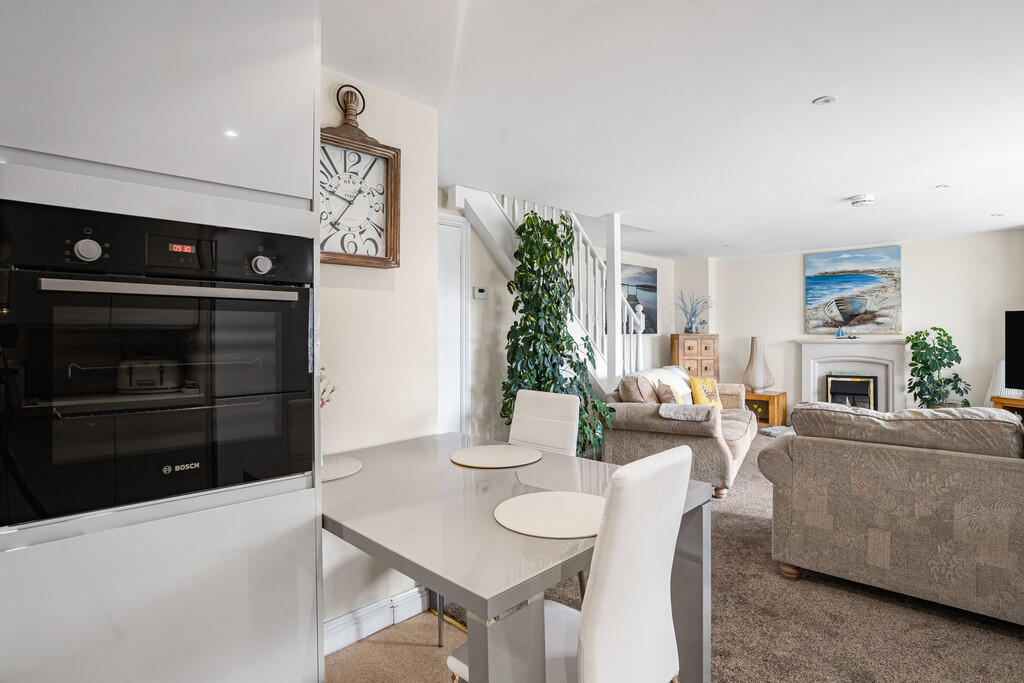 House in Torquay - More