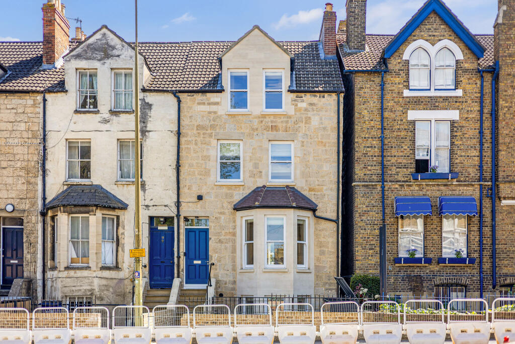 Main image of property: Botley Road, OXFORD, OX2 0AA