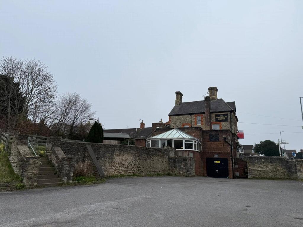 The Street, Swindon, Wiltshire, SN25 photo 3