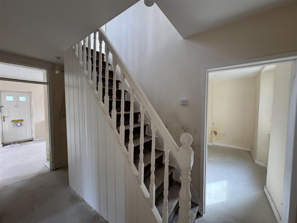 House in Hewish, Woolminstone, West Crewkerne - More