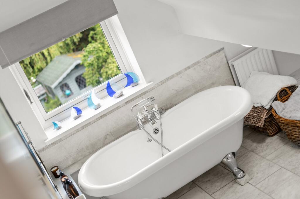 Additional image 48 of Earnsdale Avenue, Darwen, BB3