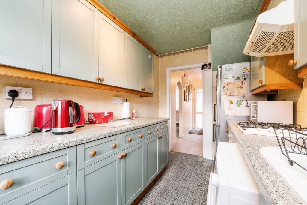 House in Rainham - View 4