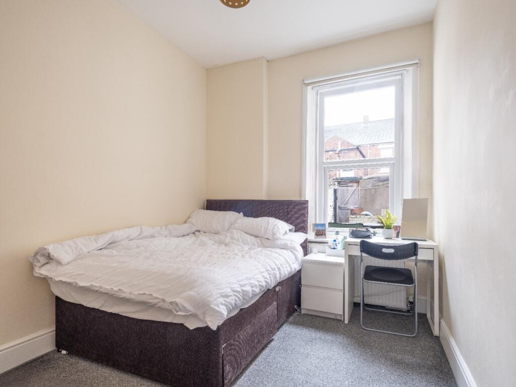 3 bedroom ground floor flat for rent