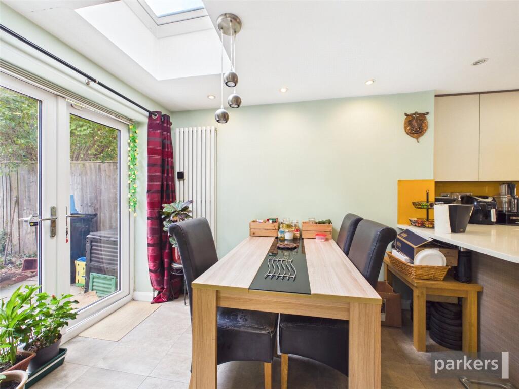 House in Reading, Lower Earley, Earley - View 4