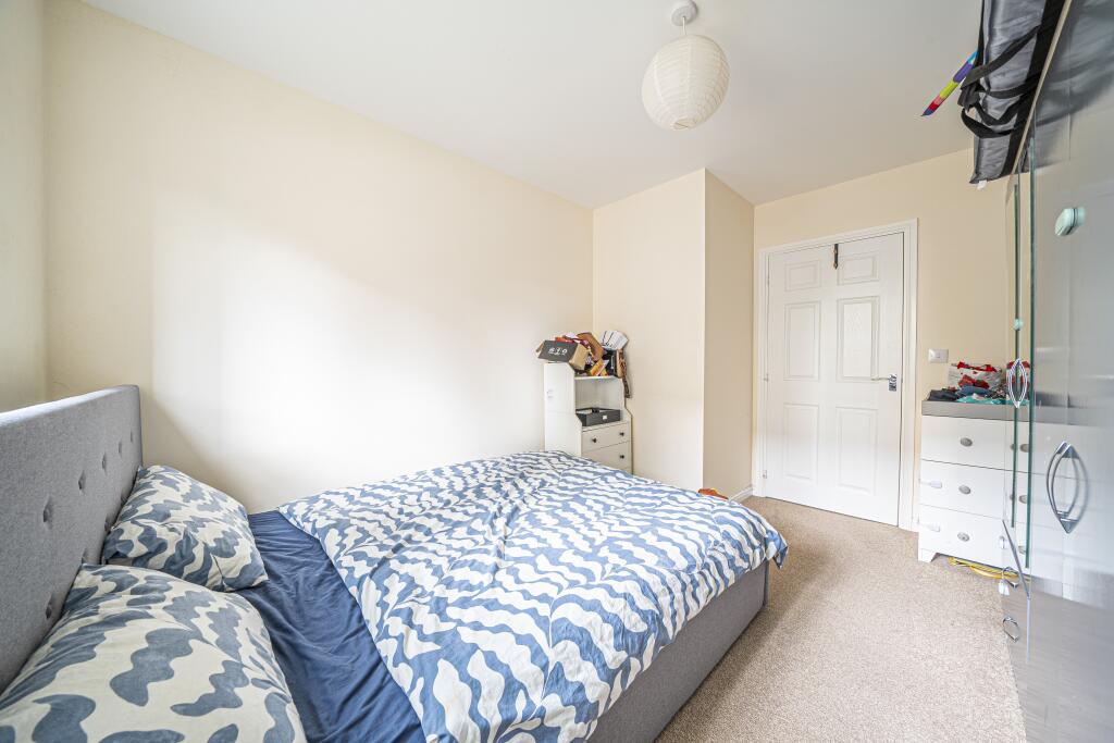Apartment in Salisbury - View 4
