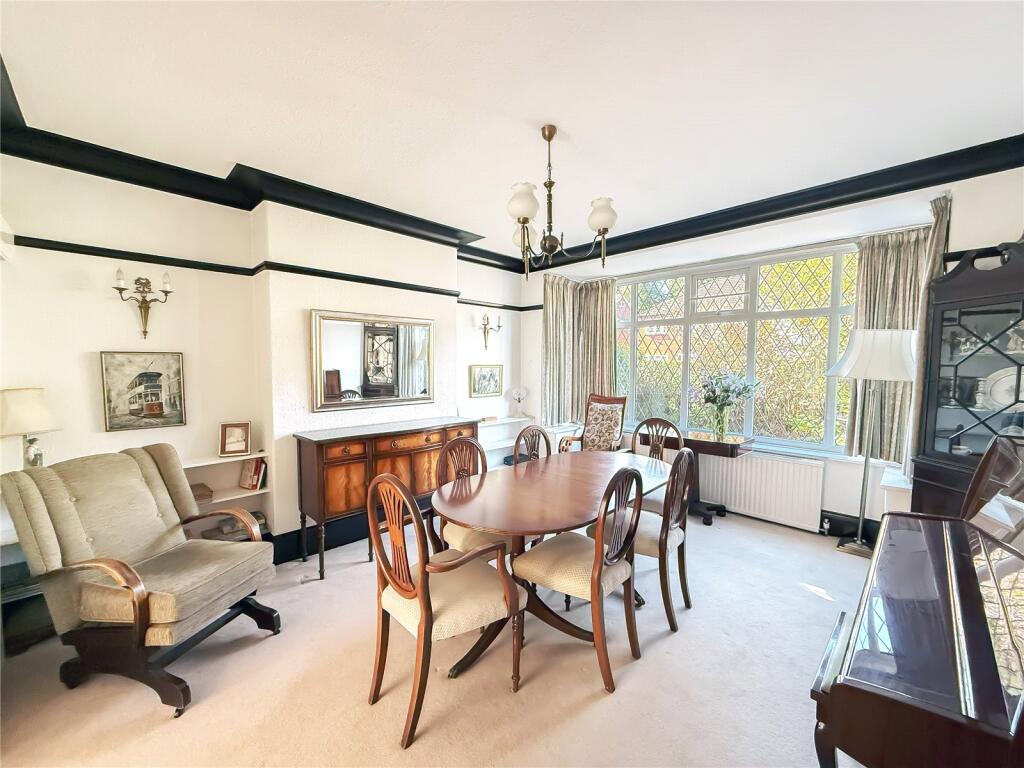 Parrs Wood Road, Didsbury, M20 photo 3