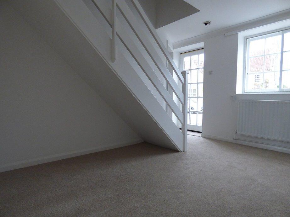 House in North Kesteven, Navenby - View 5