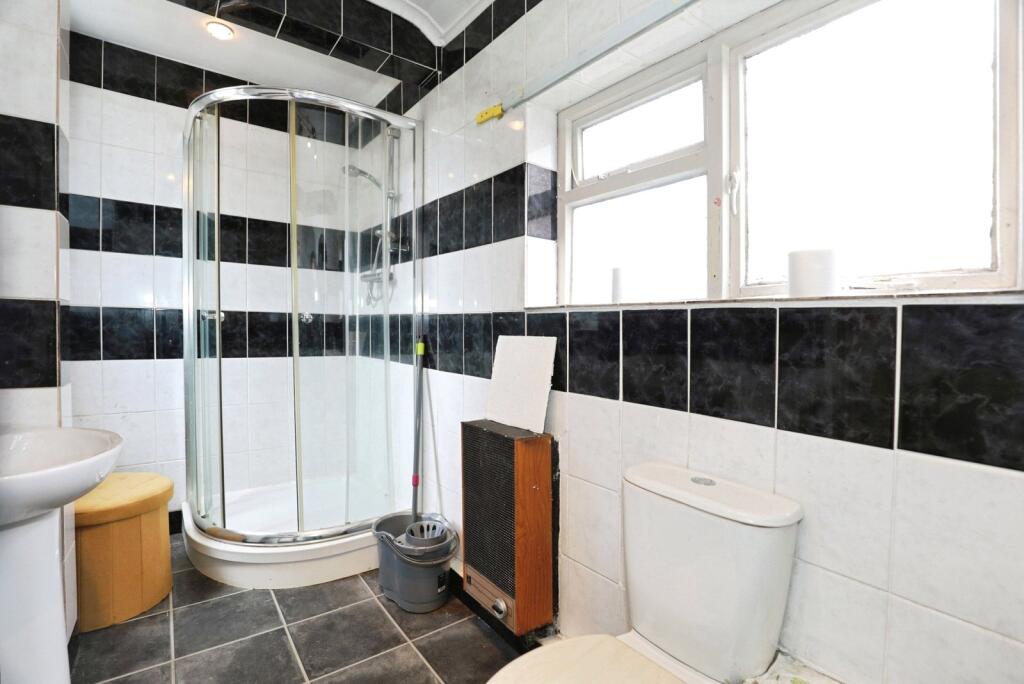 House in Winsford, Cheshire West and Chester - More