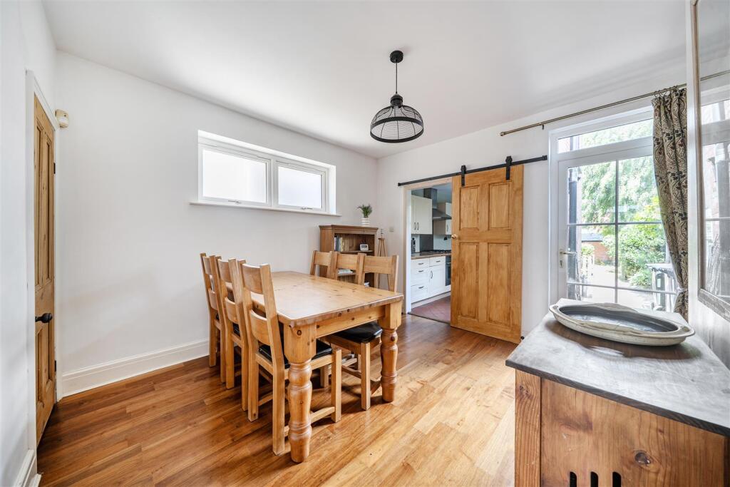 House in Rushcliffe, Radcliffe-on-Trent - View 4