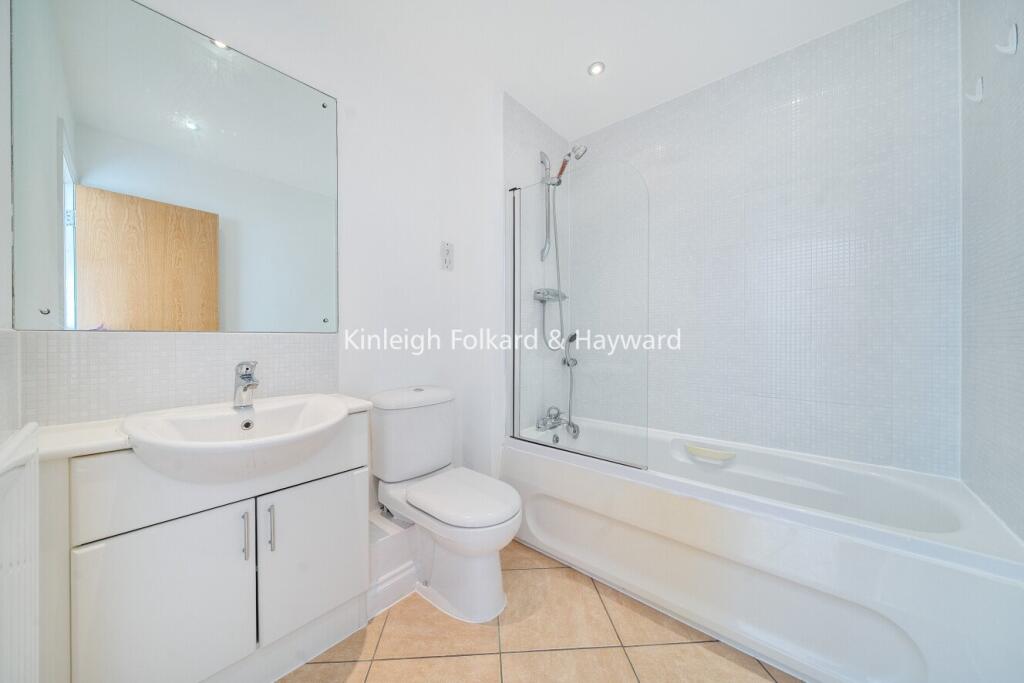 Apartment in London, Chatterton Village, Widmore - More