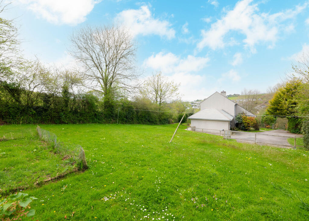House in Truro - View 5