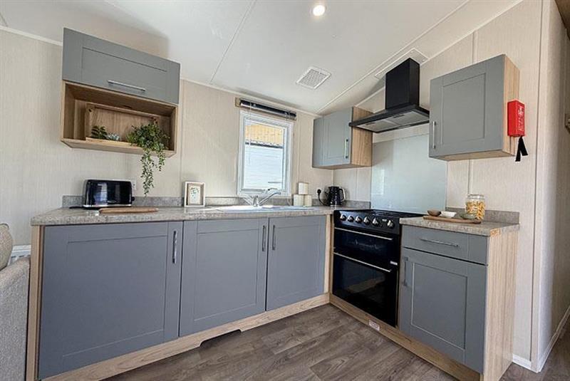 House in Lincoln - View 4