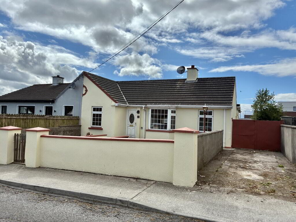 Main image of property: 66 Congress Villas, Dungarvan