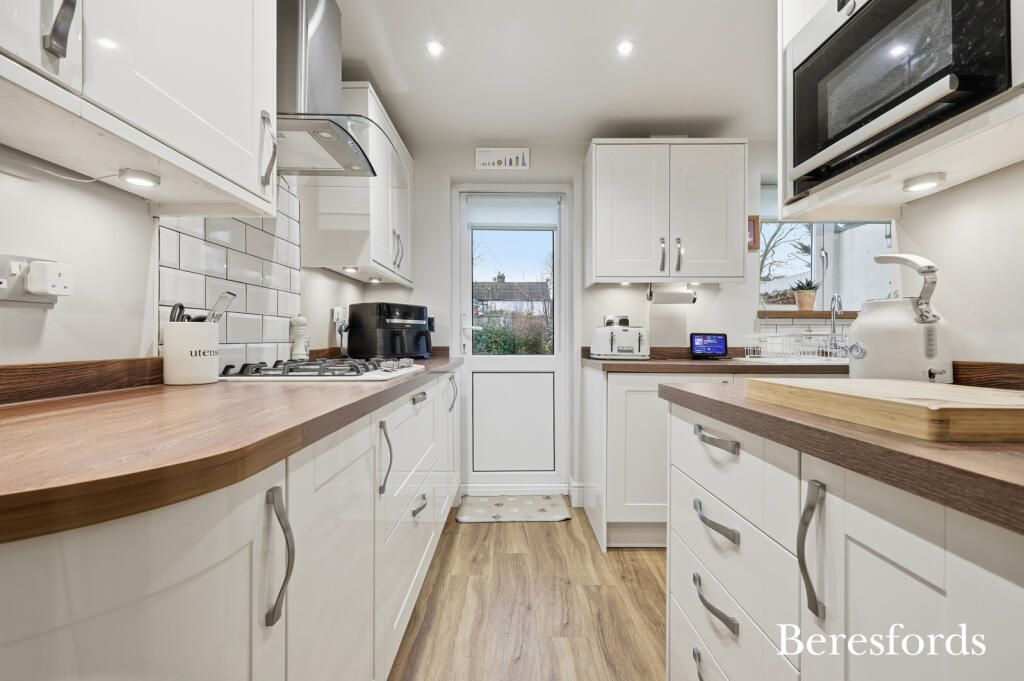 Abbotts Close, Romford, RM7 - View 5