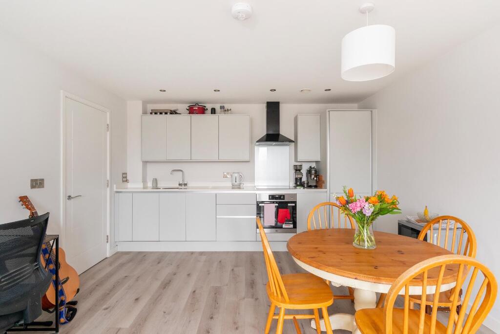Apartment in Bristol, City of Bristol - View 4