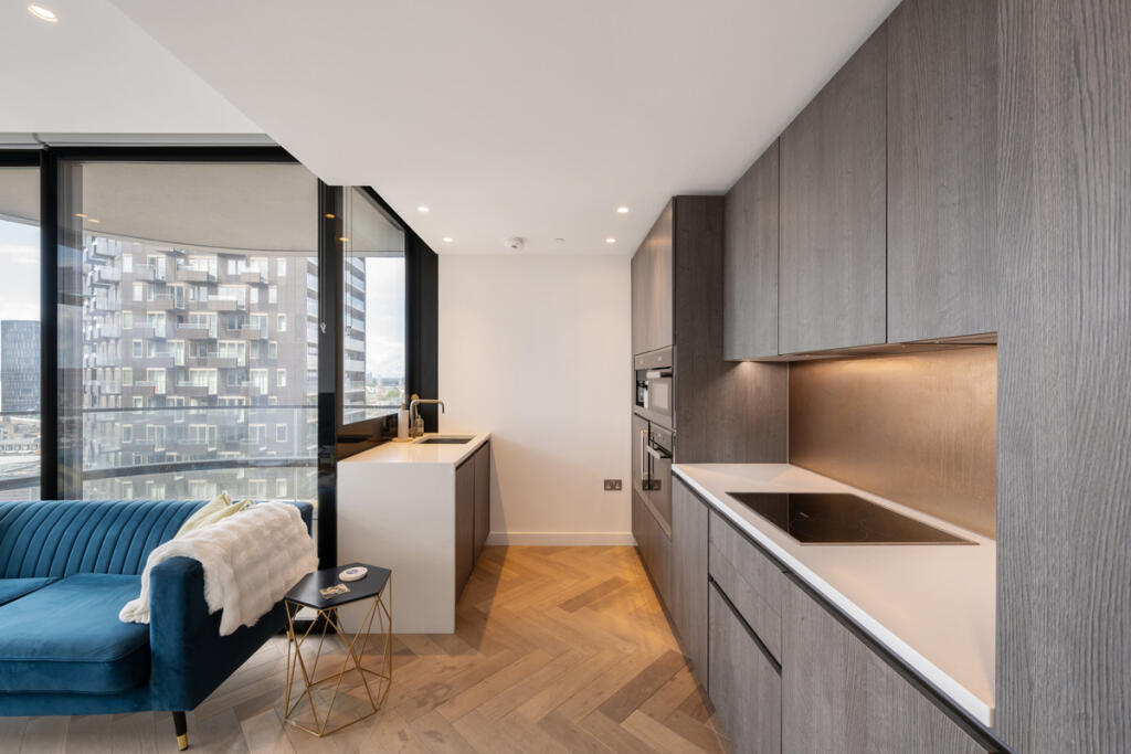 Apartment in London - View 3