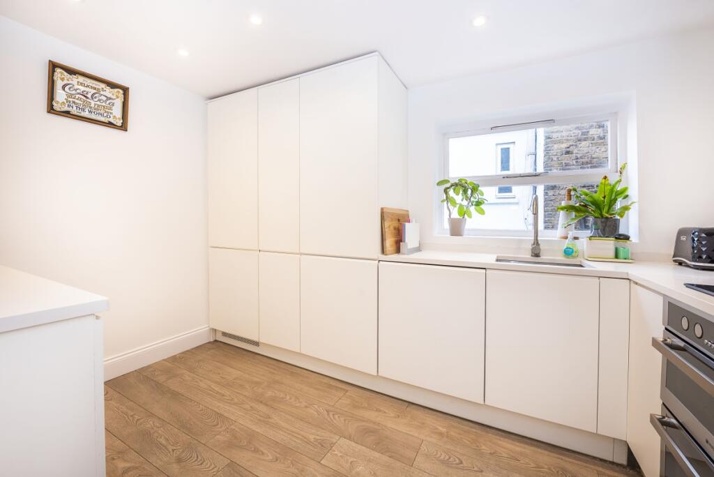 Main image of property: Earlsfield Road London SW18