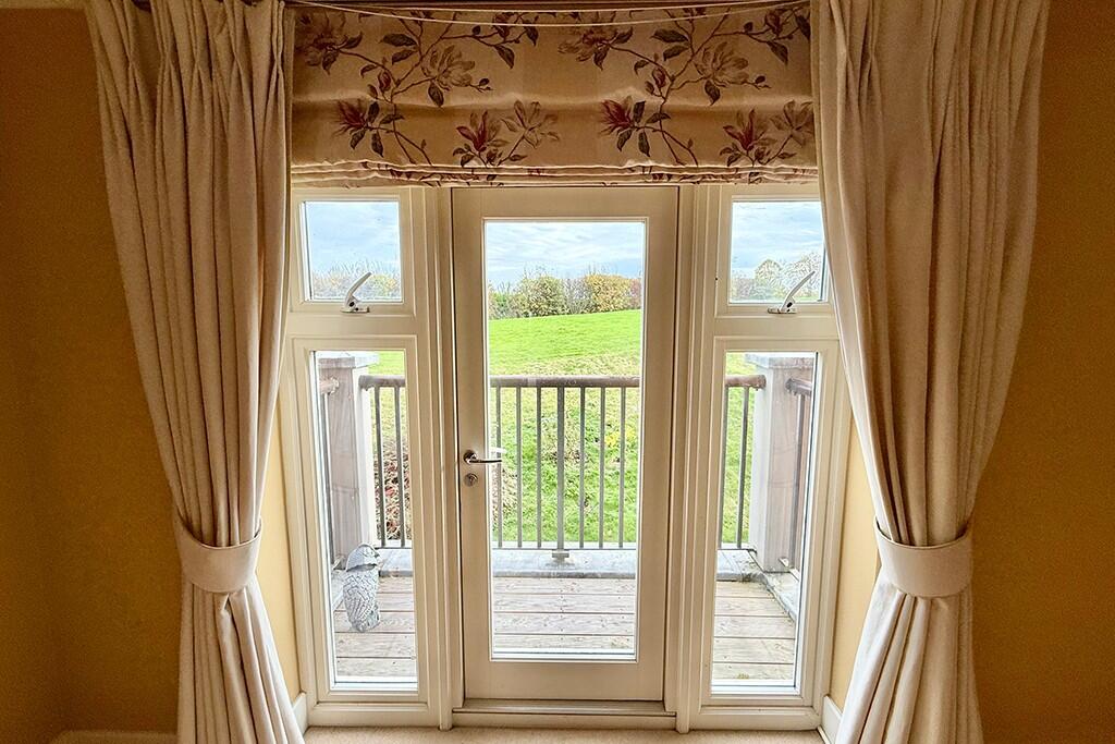 8 Brook View, South Street, Richmond Villages Letcombe Regis, OX12 9RG photo 3