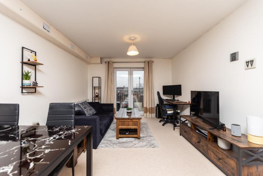 Apartment in Wakefield - More