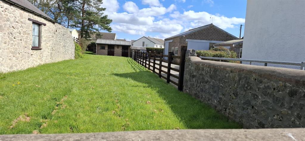 House in Caerwys, Croes-wian - View 4