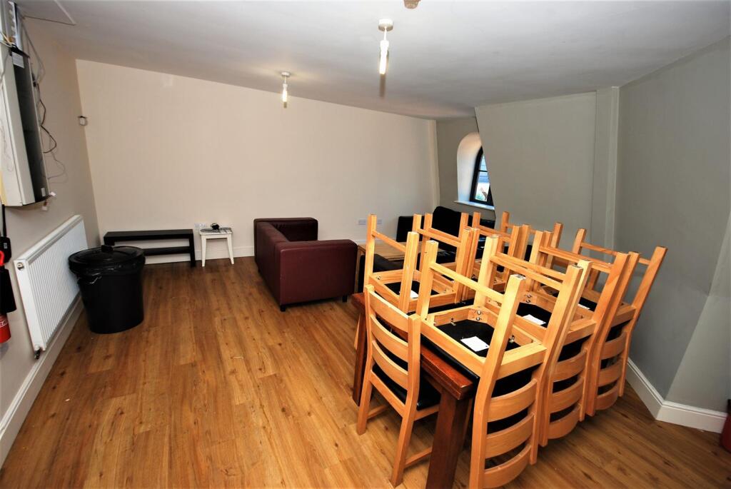 Apartment in Coventry - View 3