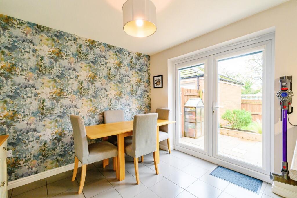 Elton Fold Chase, Bury, Greater Manchester, BL8 photo 4